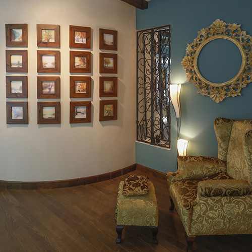 gallery item