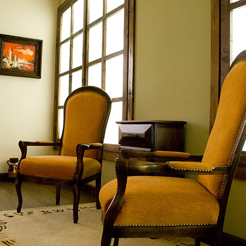 gallery item