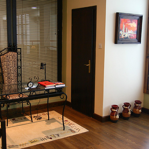 gallery item