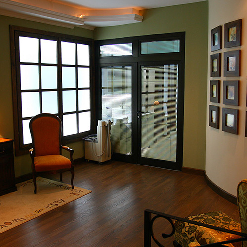 gallery item